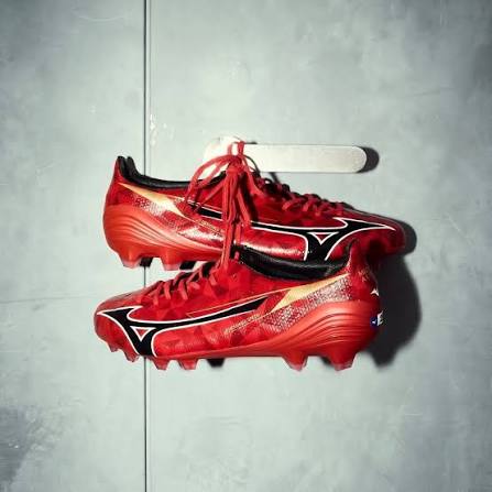 Mizuno Alpha